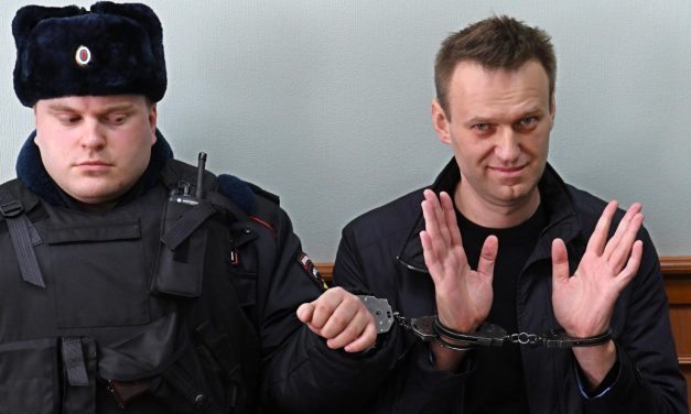 Őrizetbe vették az orosz ellenzéki politikust