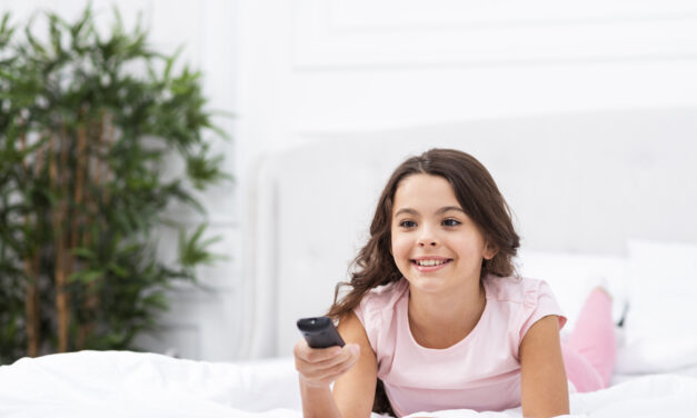 Sokat tévézik a gyermeked? Kutatók elmondják mi lesz a következménye