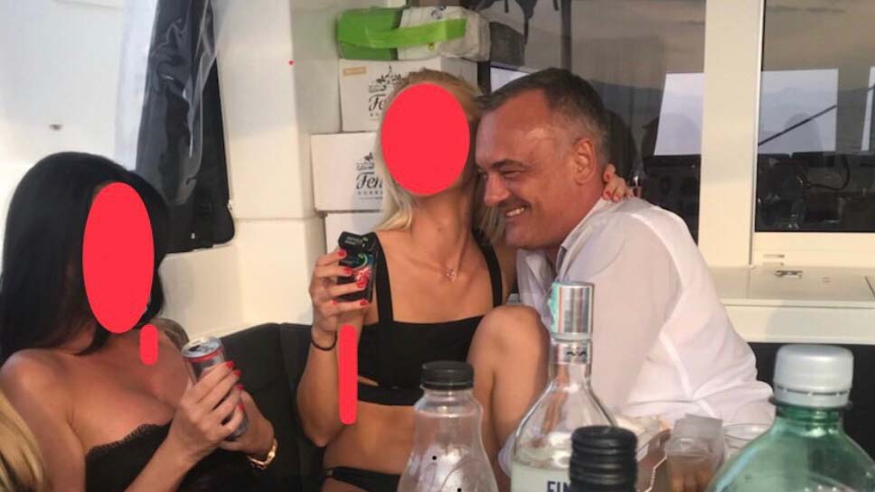 Borkai szexbotrány: egy volt válogatott focista hozhatta nyilvánosságra az orgiáról készült videót