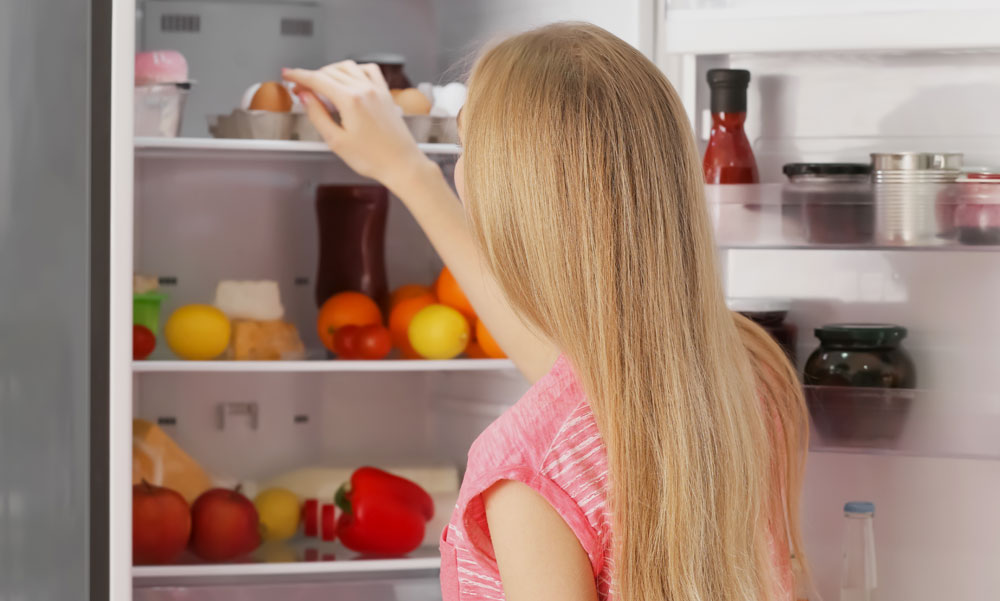 Így tárold az élelmiszereket a hűtőben, hogy mindig friss maradjon!