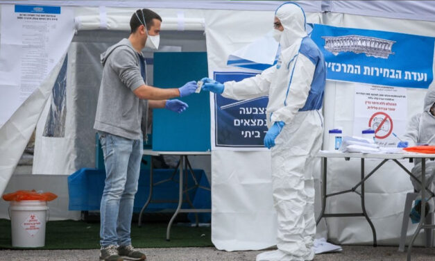Izraelben a titkosszolgálat a mobiltelefonok követésével figyeli a koronavírus-fertőzötteket