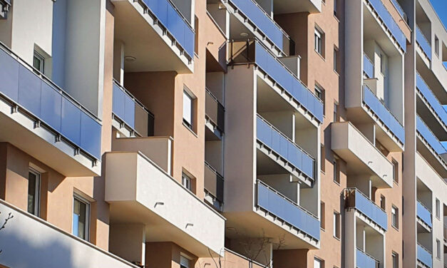 Kihátrált a kormány a lakástörvényből, de a Várban lévő lakásokat olcsón mégis meg lehet venni