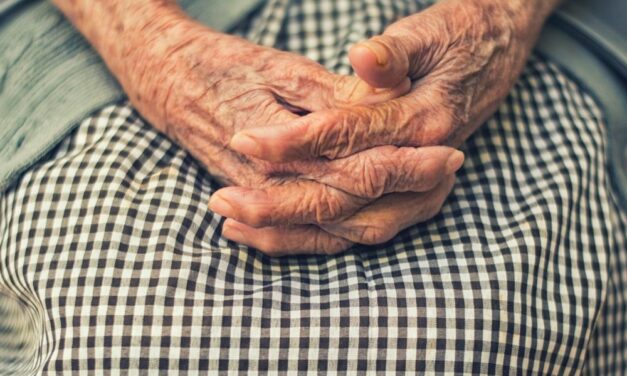Kegyetlen időszakon van túl a 80 éves Józsi bácsi, aki a koronavírus miatt vesztette el élete párját