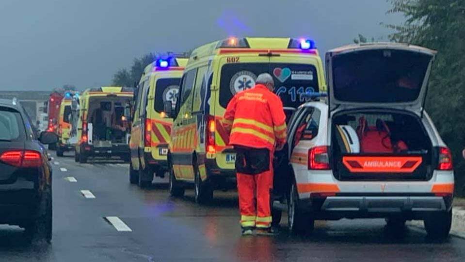 Súlyos baleset az M4-esen Vecsésnél, autók ütköztek a pécsi nyugati elkerülőn