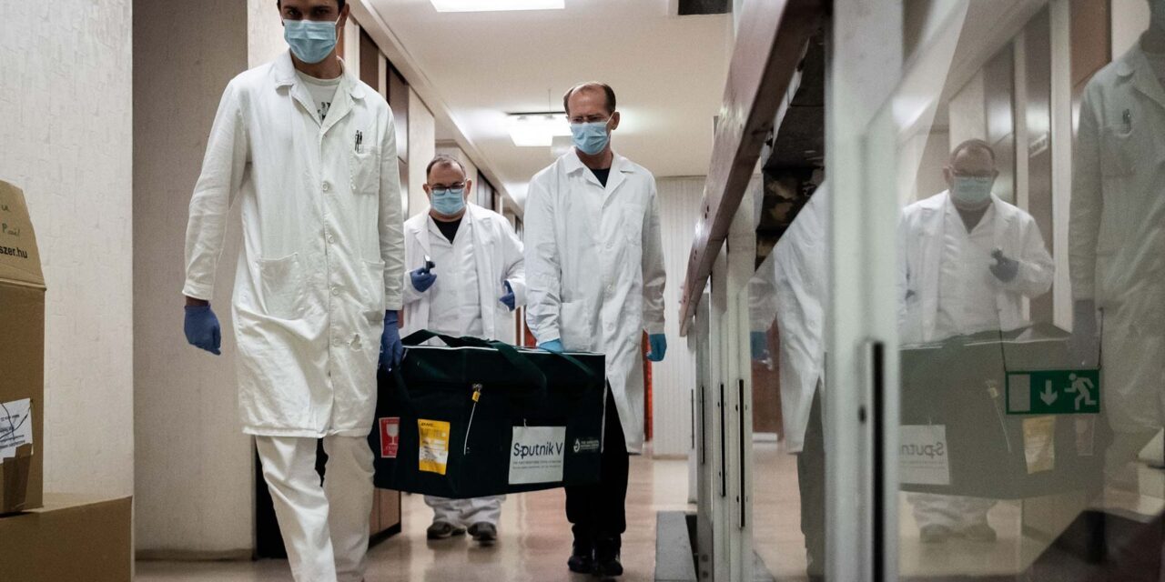 Az Európai Unió nem tanácsolja Magyarországnak az orosz oltóanyag használatát: a szer forgalmazáshoz uniós engedélyre van szükség