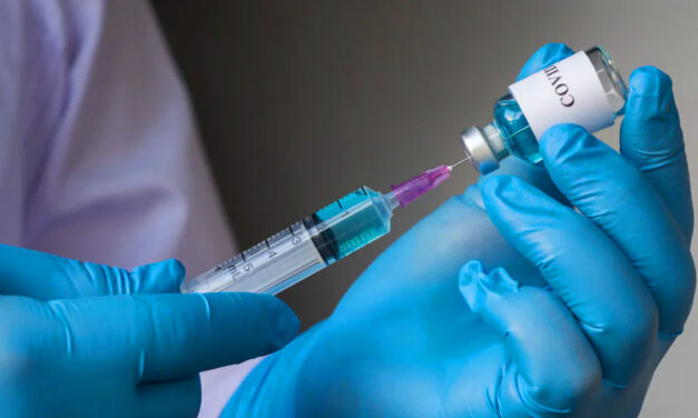 Koronavírus: Már december végén kezdődhet a vakcina beadása, őket fogják beoltani először
