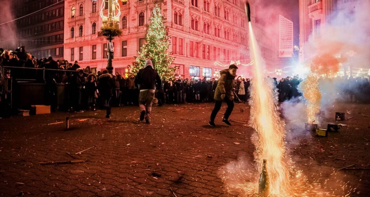 Bejelentették: tilos a tűzijátékozás szilveszterkor vagy jön a 150 ezres bírság