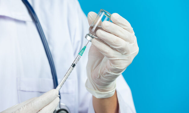 Itt van minden, amit a regisztrált idősek védőoltásáról tudni kell