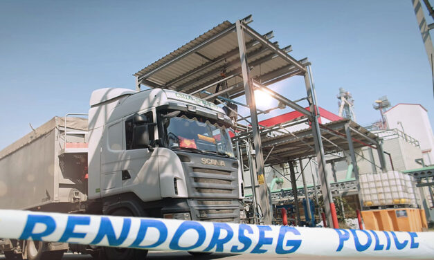 15 métert zuhant egy munkás az egyik építkezésen, a 41 éves férfit a helyszínen újra kellett éleszteni, a kórházban meghalt