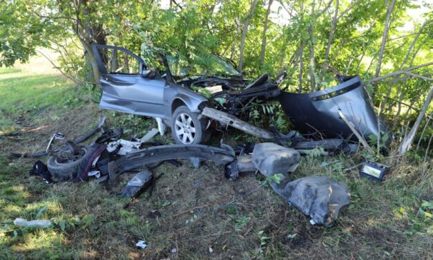 Túl az életmentő műtéten egy ideig kómában volt – továbbra is az életéért küzd a berhidai balesetben megsérült fiatal anyuka