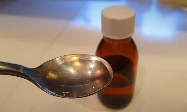 Több gyermek halálát okozhatta egy köhögéscsillapító szirup, riasztást adtak ki