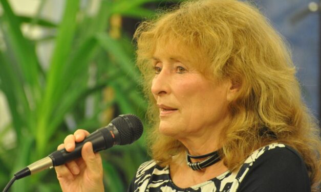 Nincs saját családja, egyáltalán nem magányos. Orvosi műhiba vette el a legendás rádiós, Kondor Katalin álmát