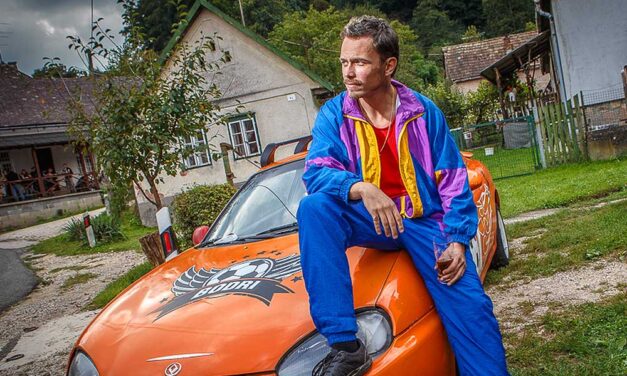 A Mi kis falunk sztárja kiáll a pedagógusok mellett, az RTL-es sorozat színésze beolvasott azoknak, akik bántják a tanárokat