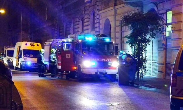 Téglákkal dobálta a szomszédok ablakát, robbantással fenyegetőzött, K. Gyula most tényleg megtette azt, amitől mindenki félt – az utcán ülve várta a férfi, hogy levegőbe repüljön a társasház