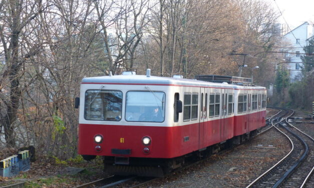 Télre leáll a fogaskerekű, az energiaválság miatt hozták meg a döntést. 120 milliót spórolnak meg a zárással