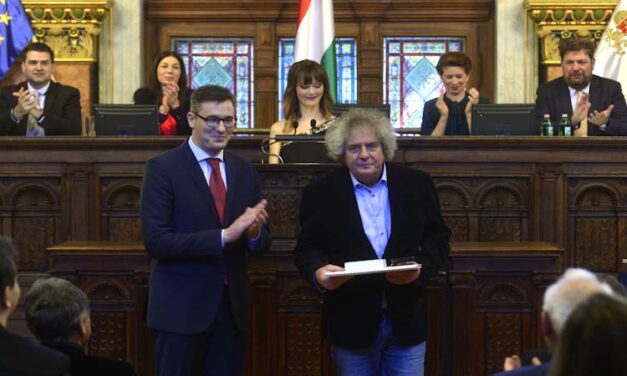 Udvaros Dorottya és Dés László is Budapest díszpolgára lett, elindult a két éves rendezvénysorozat