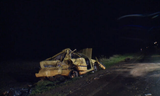 Nem belátható kanyarban, záróvonalon, a tiltó tábla ellenére kezdett előzésbe – az életébe került. Édesapja kabátját szorongatva kereste a válaszokat az áldozat lánya