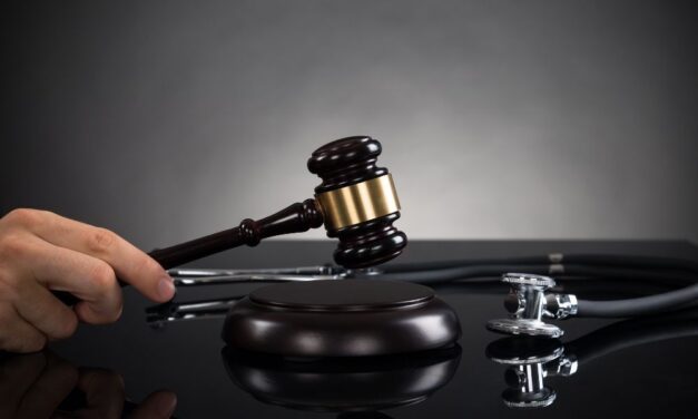 Élete végéig börtönben maradhat az a férfi, aki hajléktalan ismerőseivel végzett Szegeden