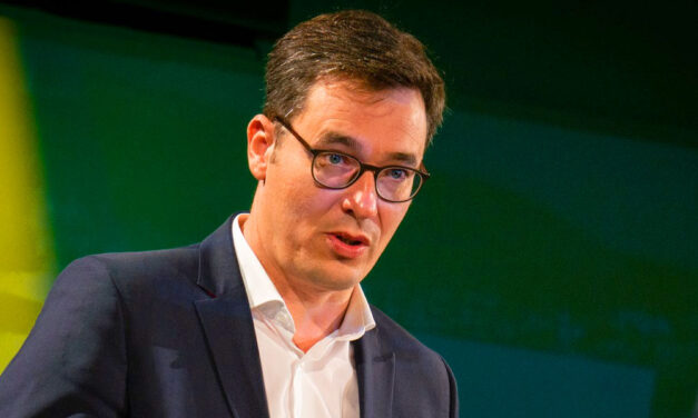 Kiderült, kik Budapest legújabb díszpolgárai, posztumusz díjazottak is vannak közöttük