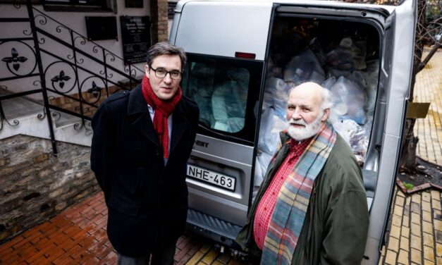 Budapest segélyszállítmányt indít Kijevbe – FOTÓK