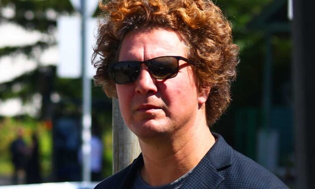 Mégis leadják a Jimmy-sorozatot, A Király első epizódja jövő vasárnap debütál