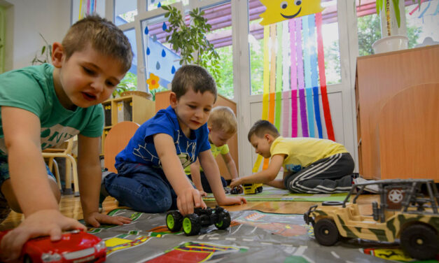 “Érdekesen fejezi ki a miniszterelnök a háláját” – mondta a Pártatlan Óvodákért Közösség egyik alapítója