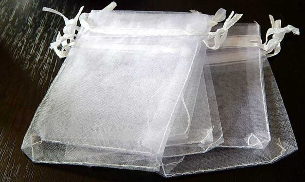 Az organza tasak méltó helyet adnak az ékszereknek