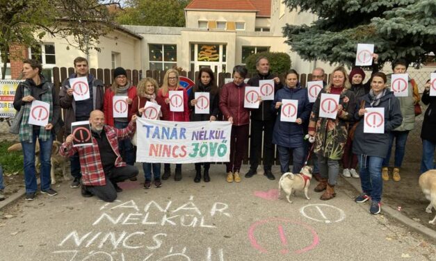 Országos tüntetés lesz ma az oktatásban, élőláncot hirdetett az Egységes Diákfront