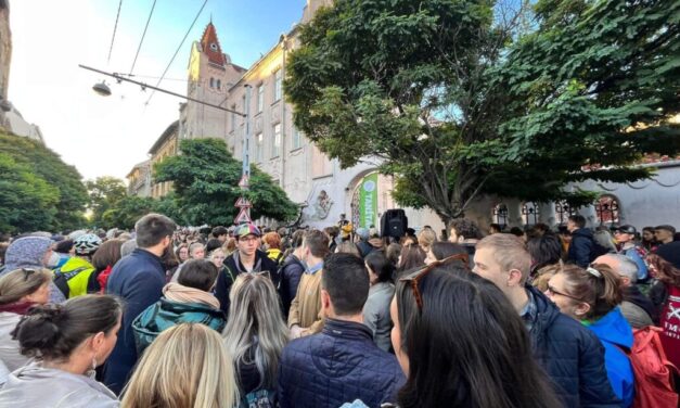 Nyilvánosságra került az eltitkolt lista – tíz tankerületi vezető kapott 2 millió forint feletti jutalmat