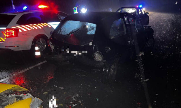 Fekete péntek Tolnában: 15 perc különbséggel 2 tömegkarambol történt, 2 ember a helyszínen meghalt