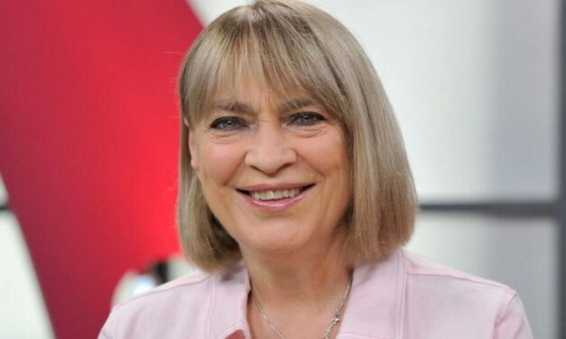 „Nem kell megfogadnunk semmit, csak nyitott szívvel várjuk, mit hoz a jövő” – a Budajenőn élő Kovács Kati lázasan készül a szilveszter éjszakára