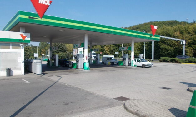 Itt a MOL közlése: Jövő héten sem szállítanak üzemanyagot a kiskutaknak