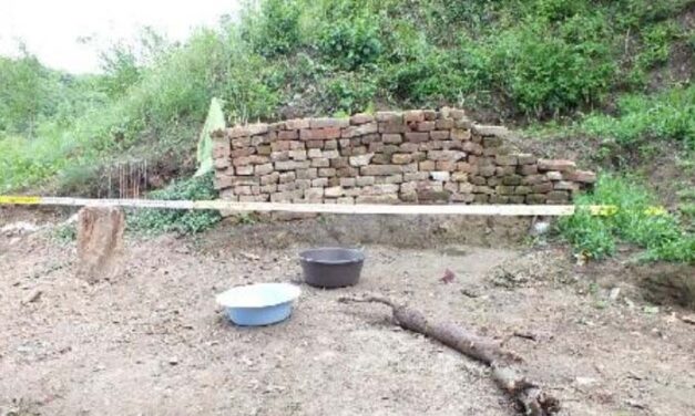 Fejszével tett pontot a vita végre, majdnem tragédia lett a vége