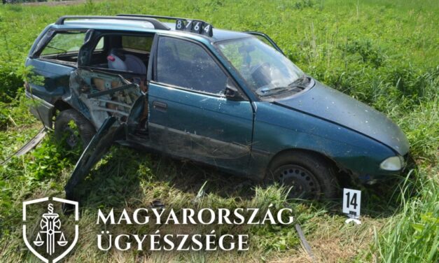 „Remélem megdöglöttél!” – Ordította riválisának a féltékeny férfi, aki autójával szorította le az útról élettársa szeretőjét