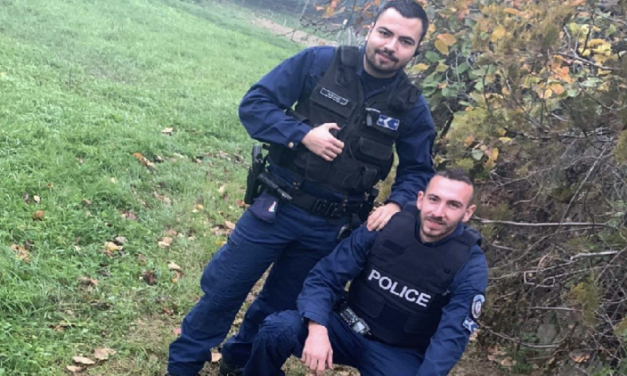 “A kétségbeesett nő folyamatosan zokogott” – rendőrök rántottak vissza egy ugrásra készülő nőt a szekszárdi társasház tetejéről