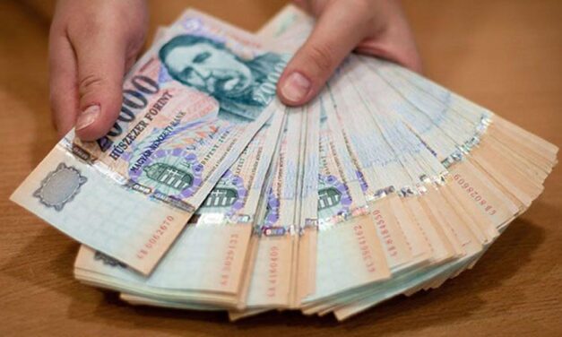 Lezárul az otthonfelújítási támogatás és a nagycsaládosok autóvásárlási támogatása, marad a babaváró hitel és a falusi CSOK