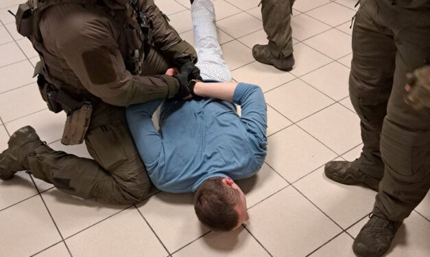 Elfogták azt a veszélyes német férfit, aki egy pszichiátrián bújkált a hatóságok elől – videón az elfogás