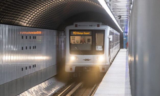 Újabb mérföldkő az m3-as metró felújításában: hamarosan megnyitják a Ferenciek tere és a Deák Ferenc tér állomást