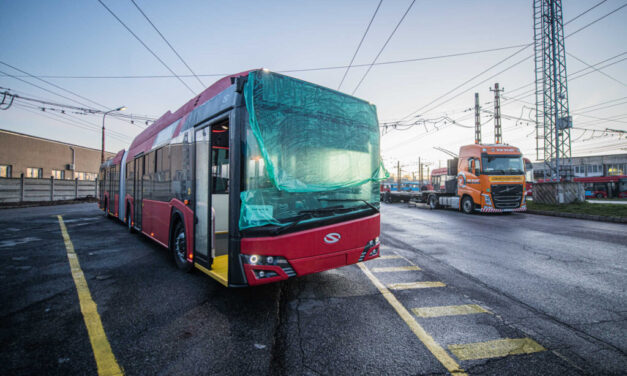 Örülhetnek a budapestiek: tíz teljesen új trolibusz érkezik Budapestre januárban – Fotók
