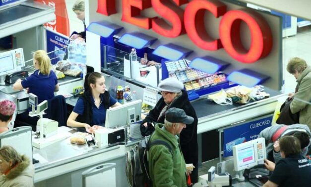 Csoportos leépítésbe kezdett a magyar Tesco, ezt a tényt ők maguk erősítették meg