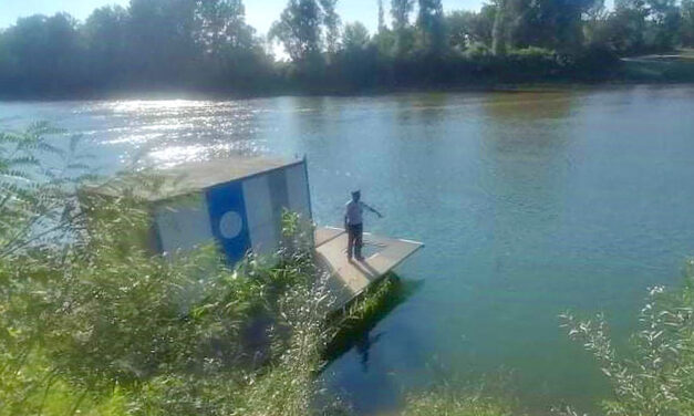 Eltűnt két férfi a Tiszában – négyen ültek abban a csónakban, amelybe betört a víz és elsüllyedt