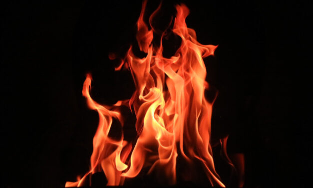 Ágyban dohányozhatott az a férfi, aki egy lakástűzben veszítette életét az újév első napján Budapesten