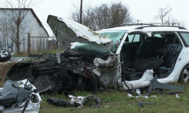 Kettős tragédia Jakabszállás külterületén: egy 66 éves férfi és édesanyja is meghalt a frontális ütközés után