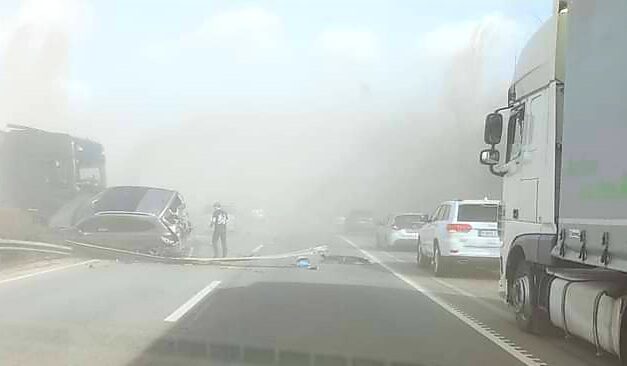 MOST ÉRKEZETT! Szörnyű baleset az M1-esen, mindkét irányban lezárták az autópályát!