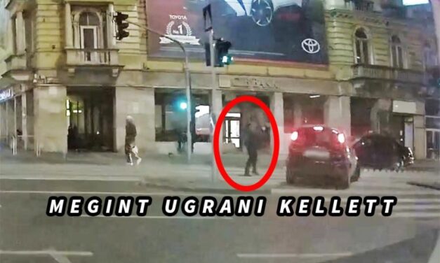 Elrántotta a kormányt a felelőtlen sofőr, életveszélybe kerültek a zebrán átkelő gyalogosok a Blaha Lujza téren