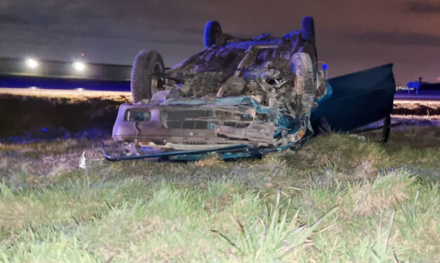 Részegen, köntösben vezetve állt feje tetejére autójával egy férfi Szigetszentmiklóson