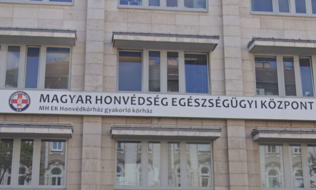Vérlázító! 23 ezer forintos fizetést kapott a Honvédkórház egyik orvosa az intézmény átszervezése után