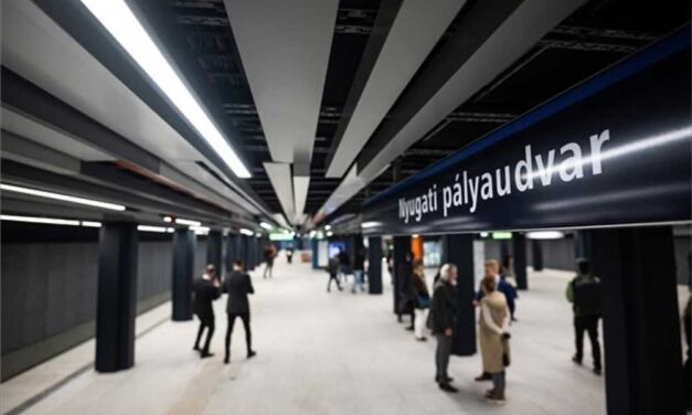 Átadták az M3-as metróvonal felújított állomásait, újra teljes vonalon közlekedik Budapest legforgalmasabb földalattija