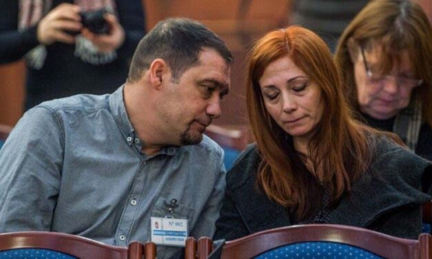 Botrányos! Állami kitüntetést kapott az az orvos, aki szerint a lúgos orvos áldozata akár magának is okozhatta sérüléseit