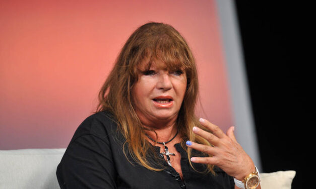 „Vajon mennyi időm lehet még hátra? Alakul az égi zenekar” – Zalatnay Cini fél az elmúlástól, és időnként a régen elhunyt szüleivel beszélget